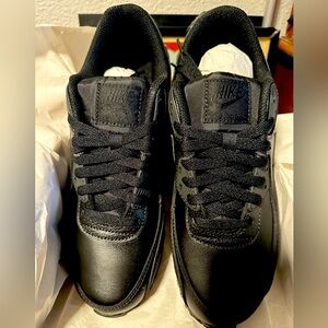 Men’s Nike Air Max Terrascape 90 black US size 9 1/2. Brand New!!